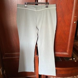 4/$15 NWOT Curves Pistachio Sweat Pants